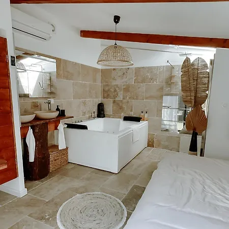 Superbe Chambre Romantique Avec Spa Prive Apartament