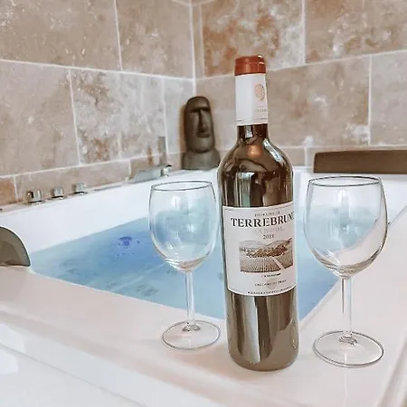 Superbe Chambre Romantique Avec Spa Prive Apartament La Seyne-sur-Mer