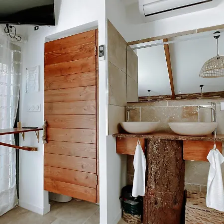 Superbe Chambre Romantique Avec Spa Prive La Seyne-sur-Mer