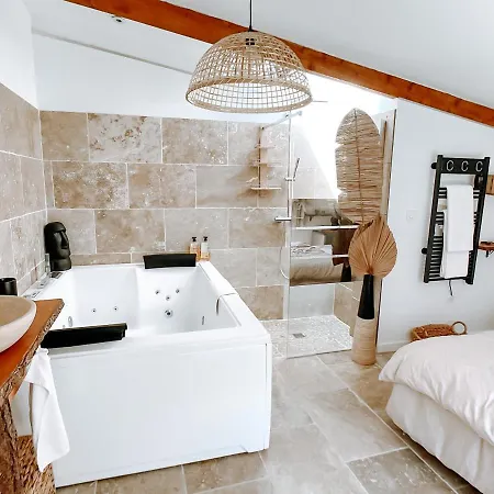 Superbe Chambre Romantique Avec Spa Prive דירה